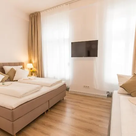 Fritz By Rockchair Apartments L Superhost Status L 3 Bedrooms Boxspringbeds 2 Bathrooms 2 Kitchen - Cozy Family & Business Flair Welcomes You! Берлин Экстерьер фото
