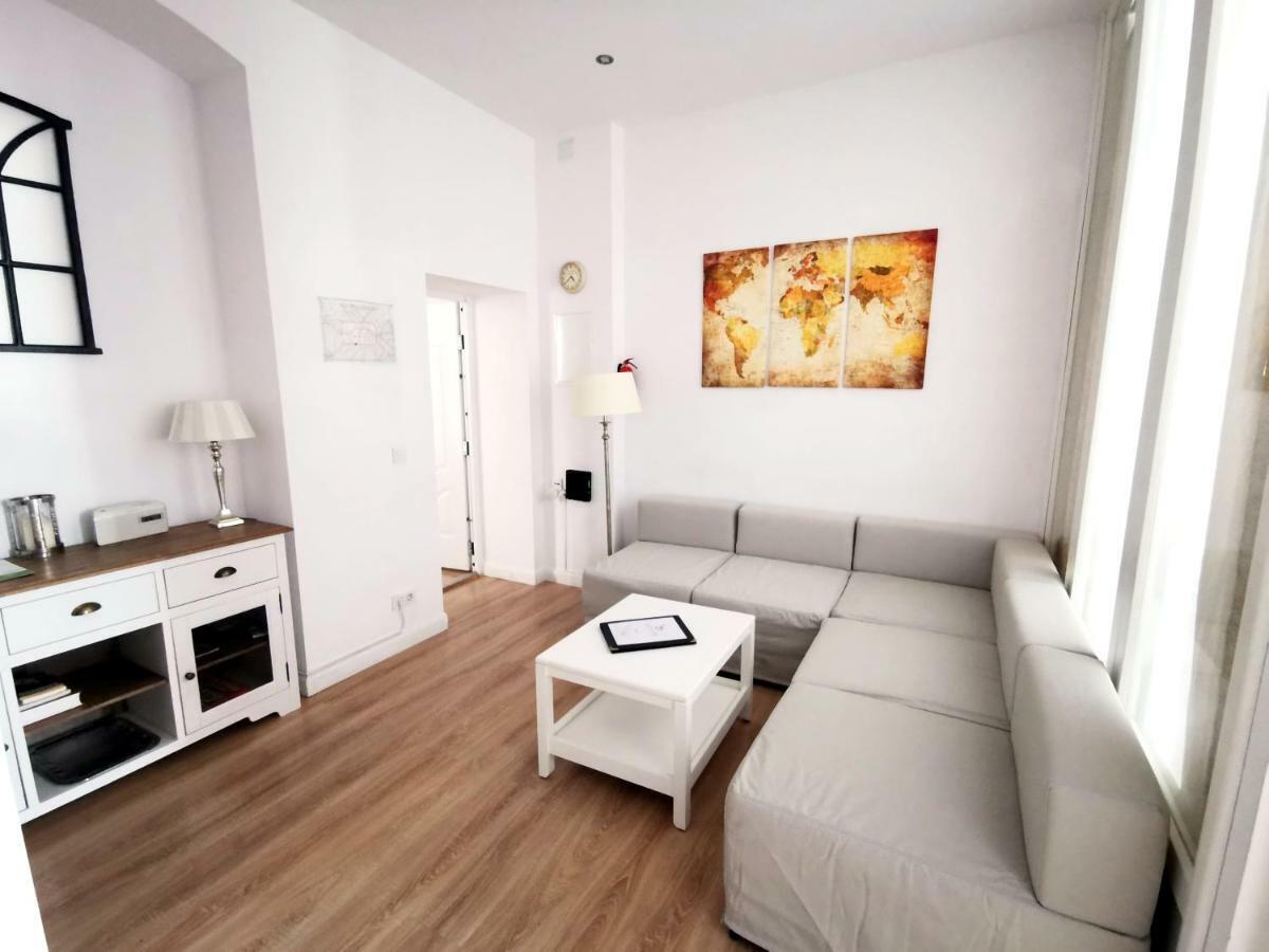Fritz By Rockchair L Superhost Status L 3 Bedrooms Boxspringbeds 2 Bathrooms 2 Kitchen - Cozy Family & Business Flair Welcomes You! Berlin